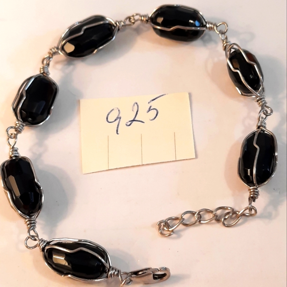 Elegant Blackstones and Silver 925 Bracelet